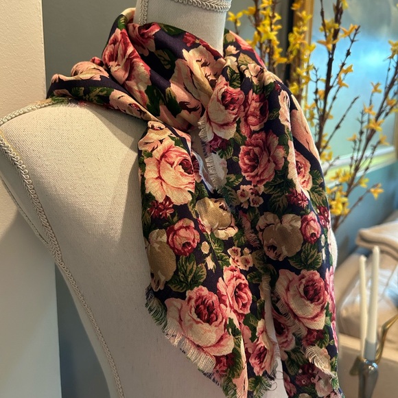 Vintage Accessories - Vintage 1980’s 100%Wool Japanese Scarf~Axcess